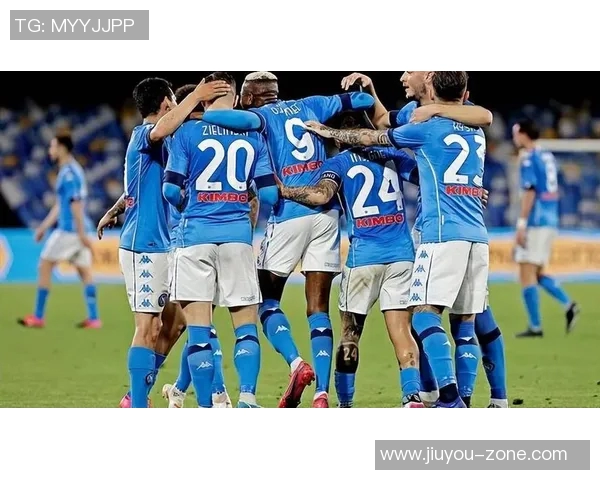 意甲焦点战拜仁与那不勒斯激战成平局补时进球引发全场狂欢