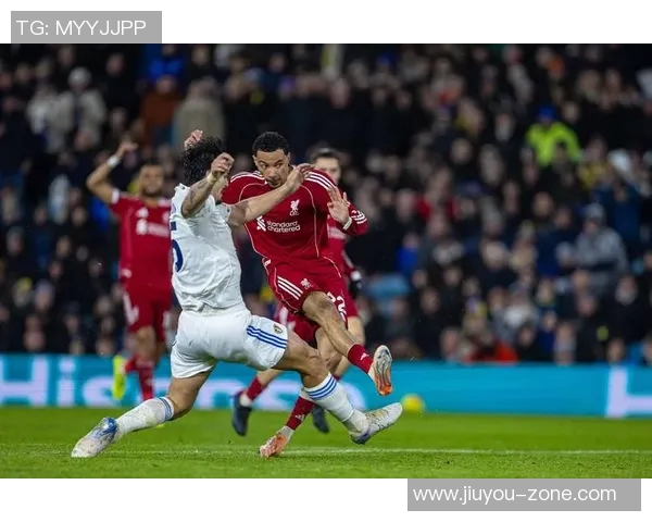 西甲激战巴黎圣日耳曼与利物浦战平神奇扑救引发转会热议