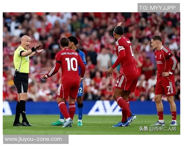 国王杯激战本菲卡大胜曼联争议判罚引发全场热议